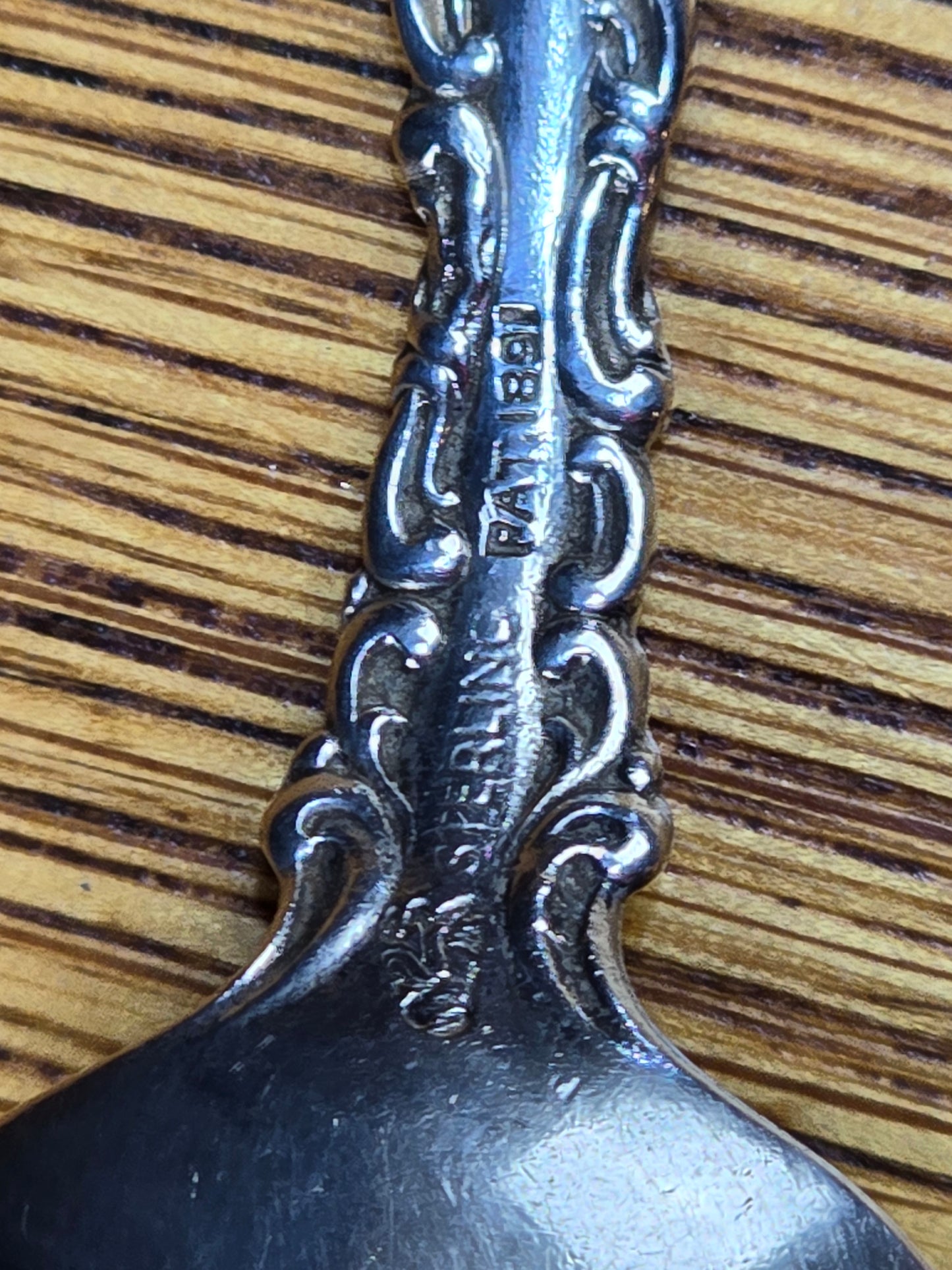 WHITING MFG. CO. "LOUIS XV" STERLING SILVER 5 3/4" TEASPOON
