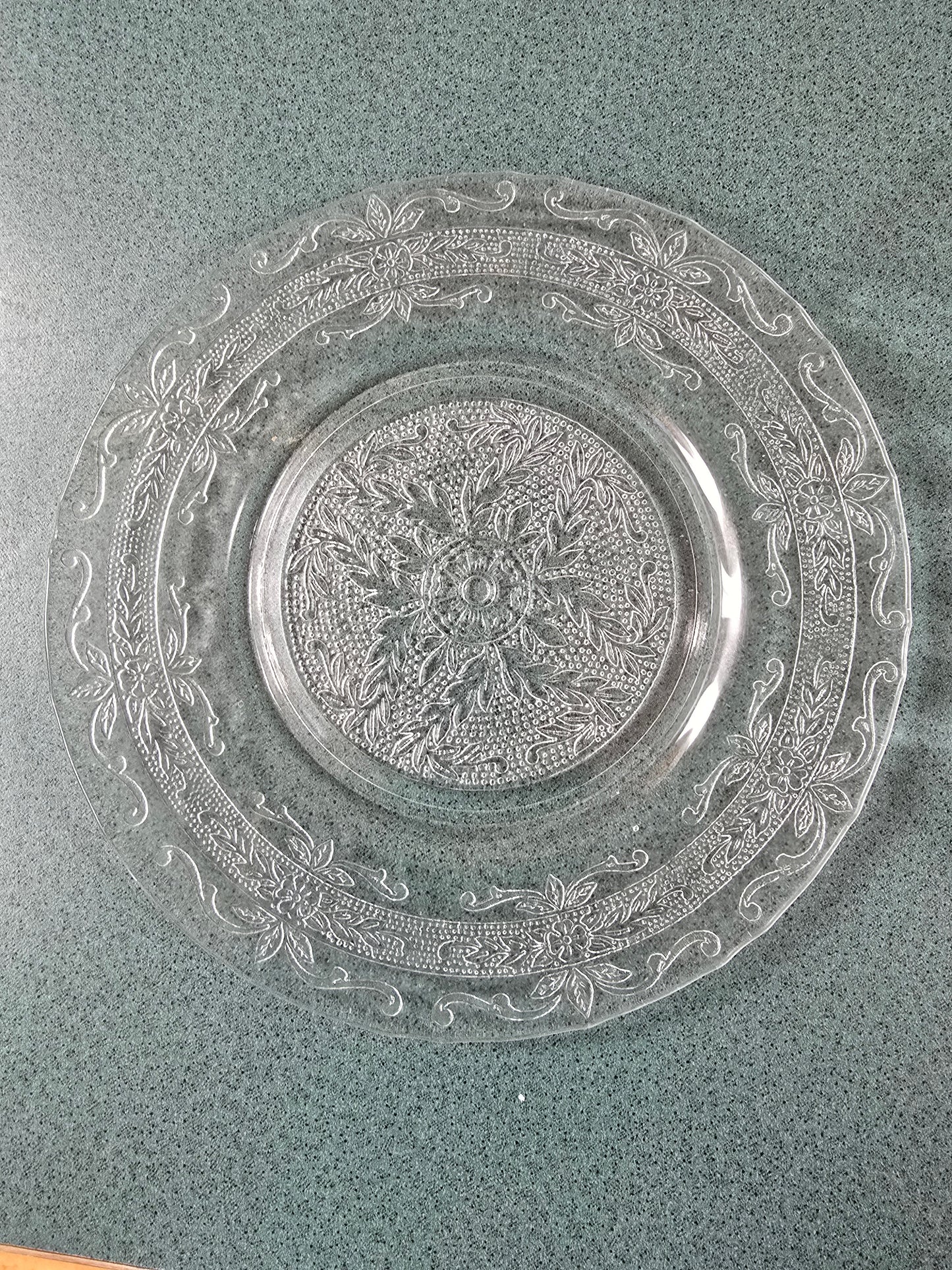 ๐น MacBeth-Evans Stippled Rose Band Clear Luncheon Plates โ Elegant Depression Glass ๐น
