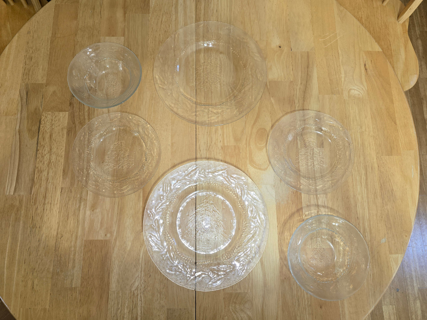 π Arcoroc Holly Tree Glass Dinnerware β Festive Elegance for Your Holiday Table π