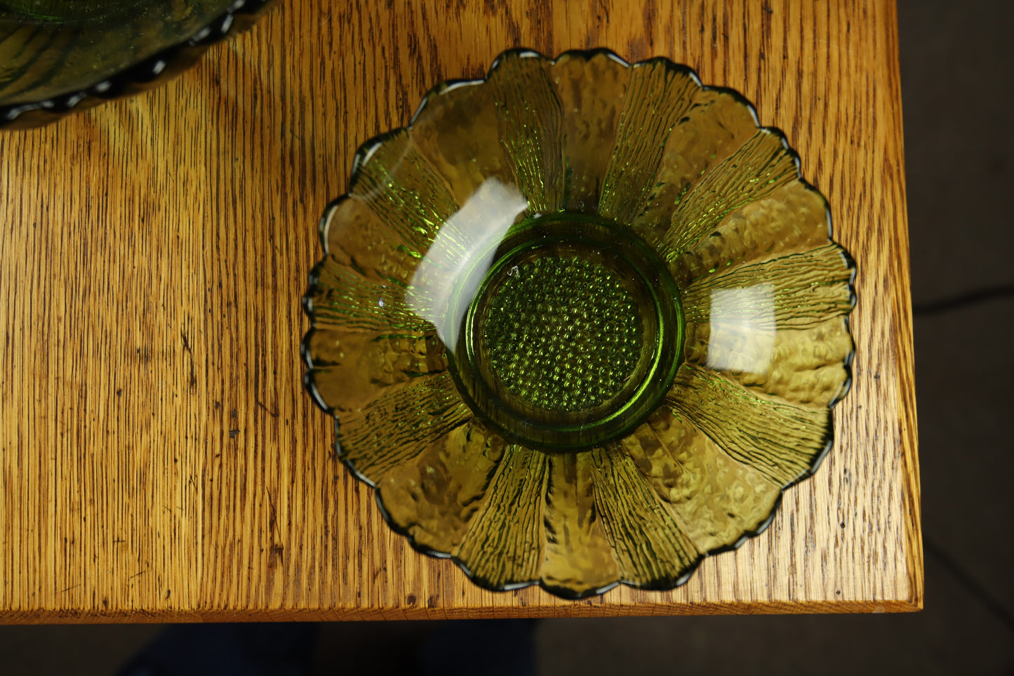 Vintage Indiana Glass Sunflower Bowl Set